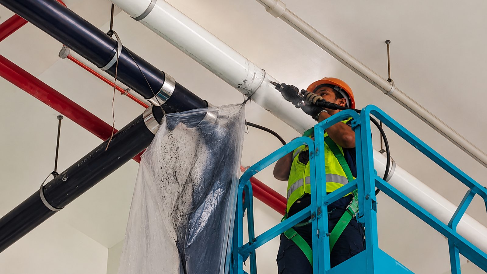 High-Pressure Water Jetting for Overhead Pipeline
